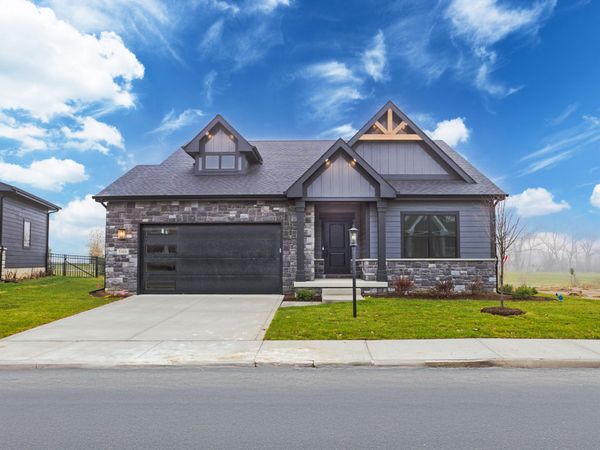 3101 Forestside Lane , Valparaiso, IN 46385