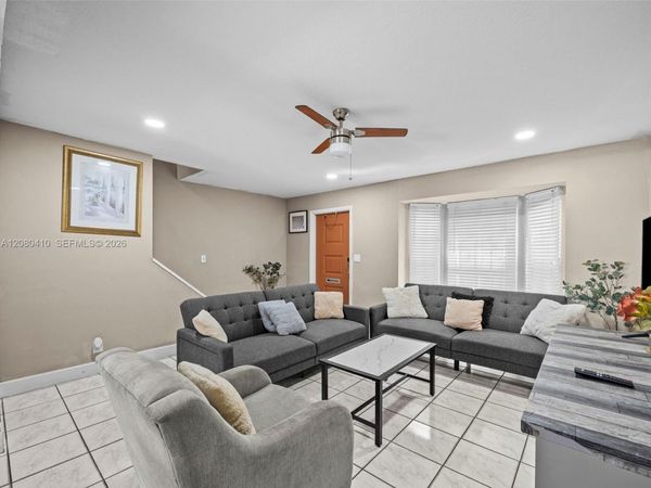 3609 Townhouse Ct , Unit 3609, West Palm Beach, FL 33407