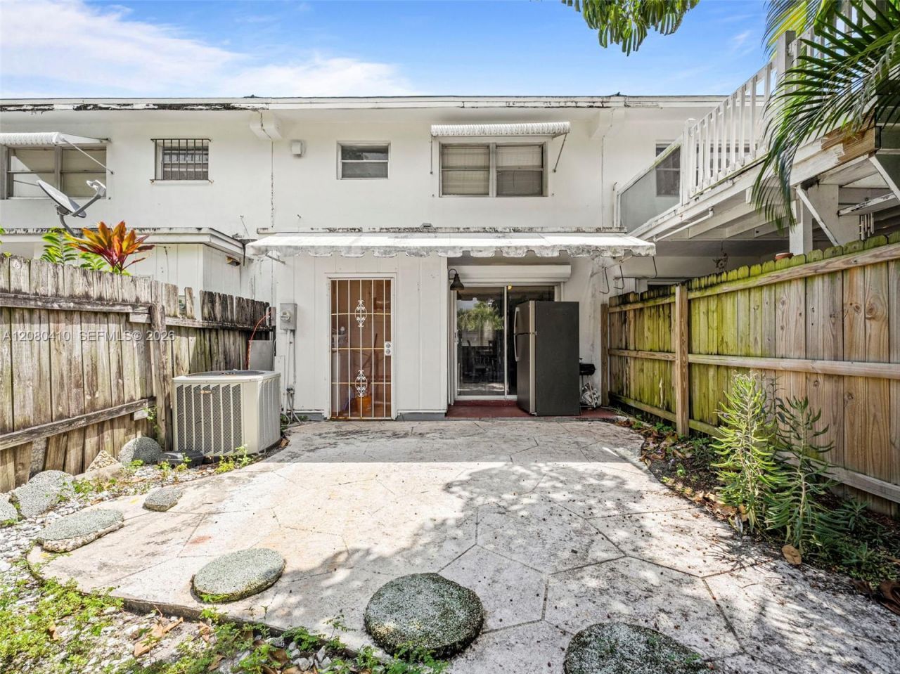 3609 Townhouse Ct , Unit 3609, West Palm Beach, FL 33407 Photo