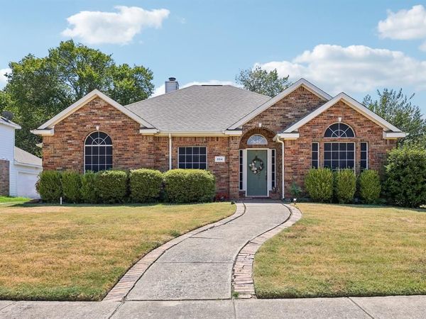 204 Sherwood Drive, Murphy, TX 75094