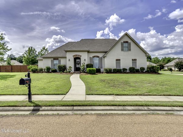 101 Winchester Cove, Madison, MS 39110