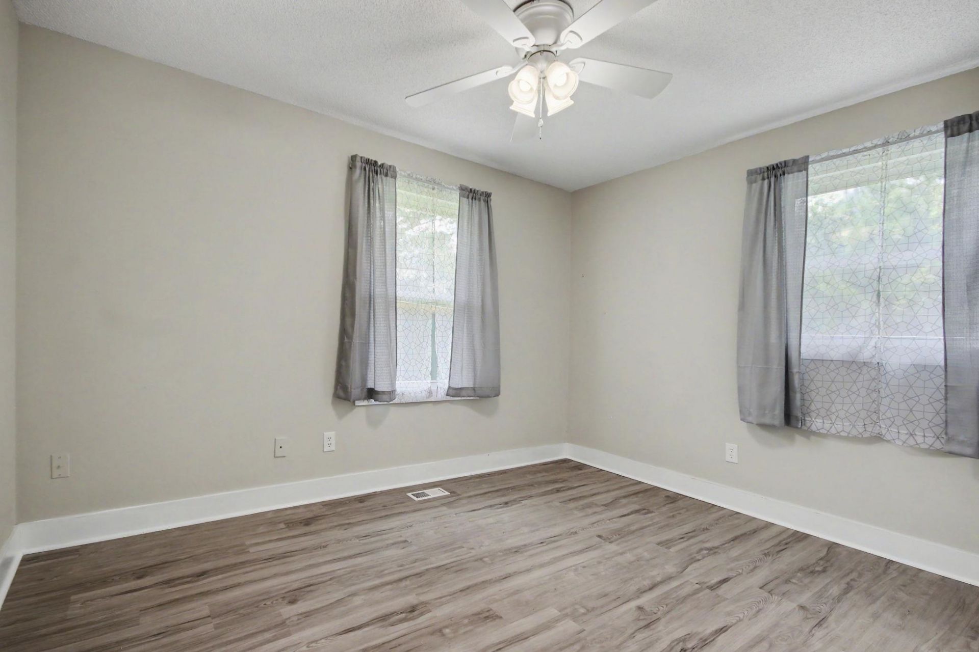 1057 Cohen Dr.  Photo 24