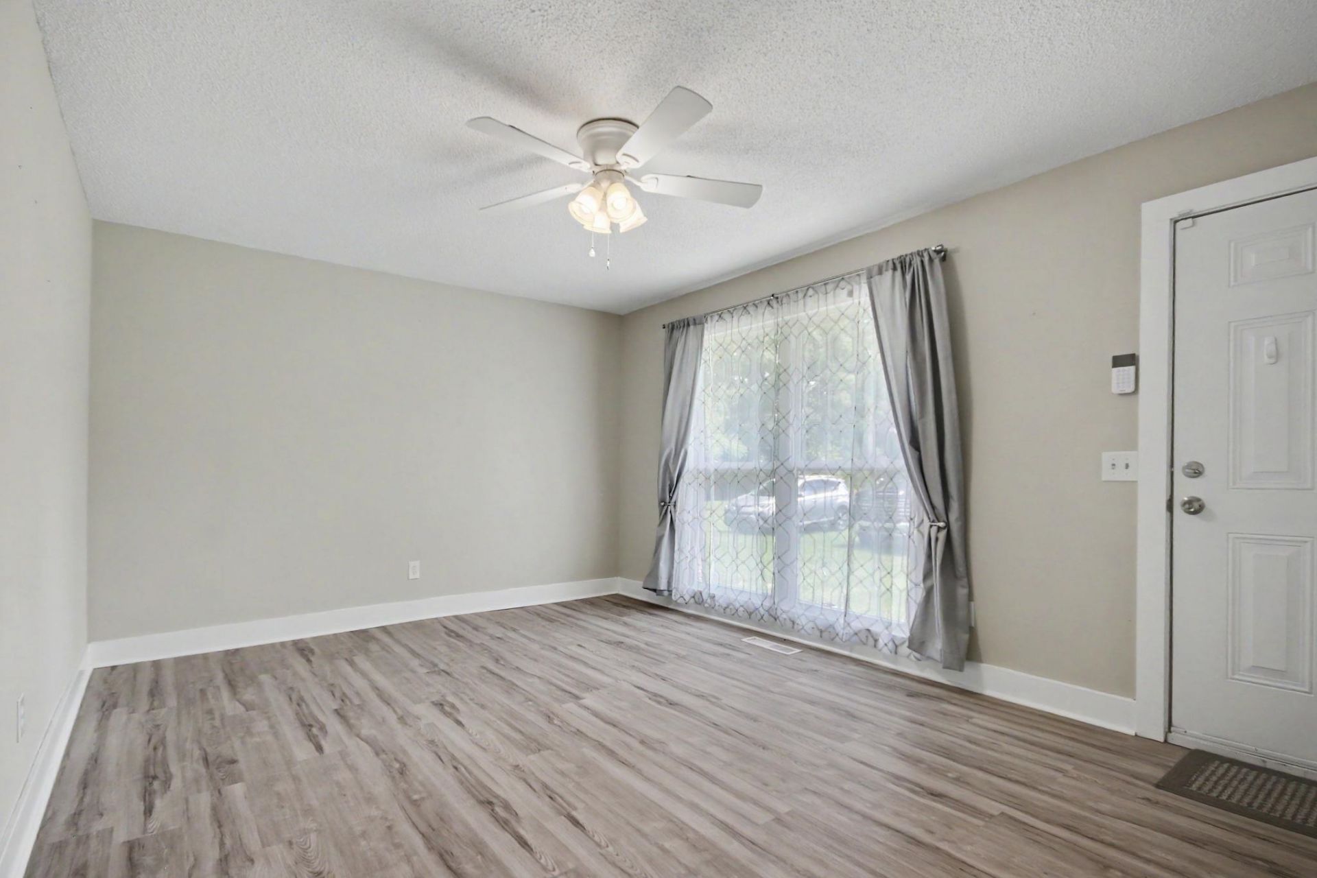 1057 Cohen Dr.  Photo 8