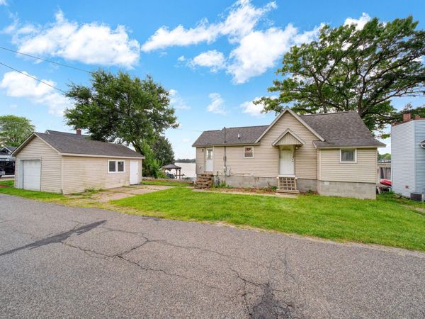 124 Cooks Landing, Michigan Center, MI 49254