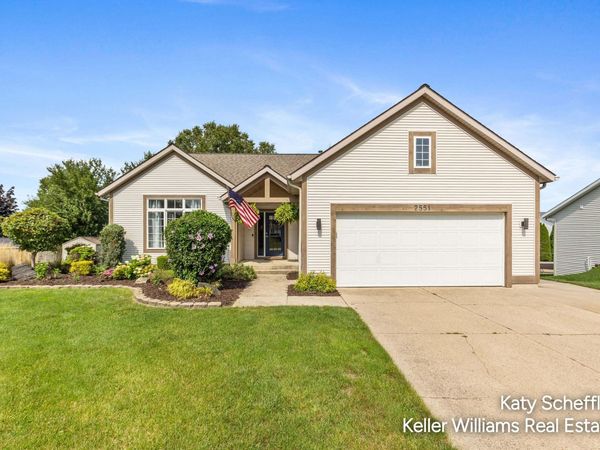2551 Cedar Lake Drive, Jenison, MI 49428