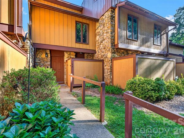 132 Colony Drive, Arden, NC 28704