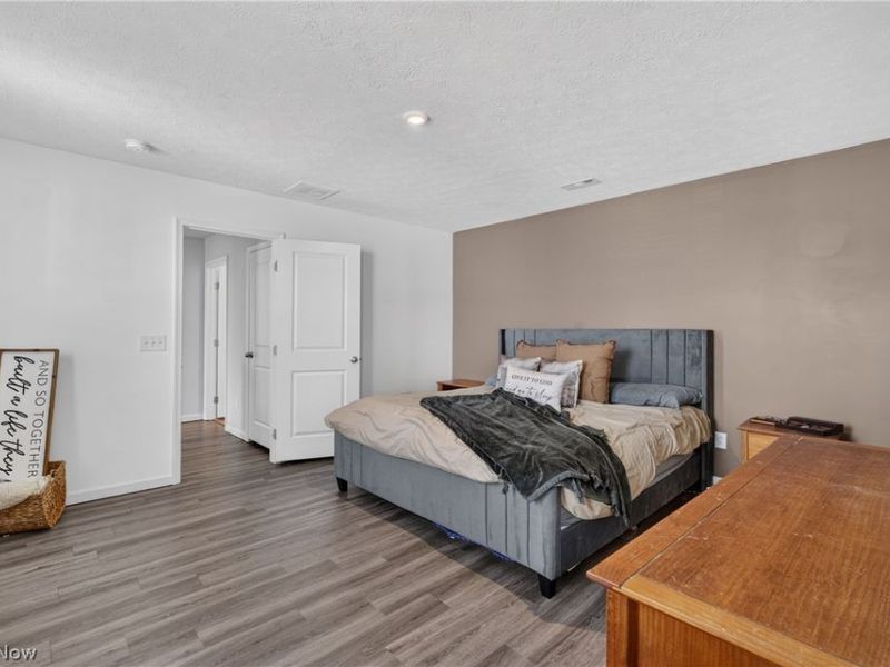2614 Bishop Oval , Barberton, OH 44203 Photo 10