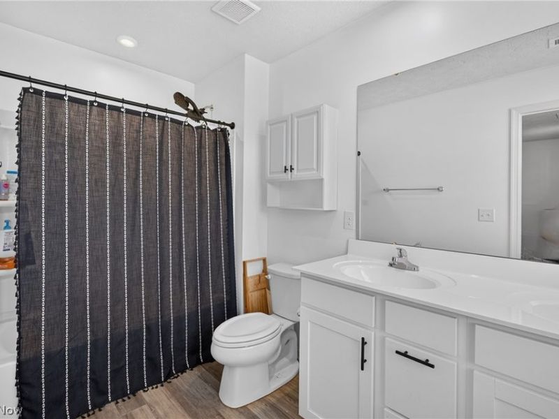2614 Bishop Oval , Barberton, OH 44203 Photo 11