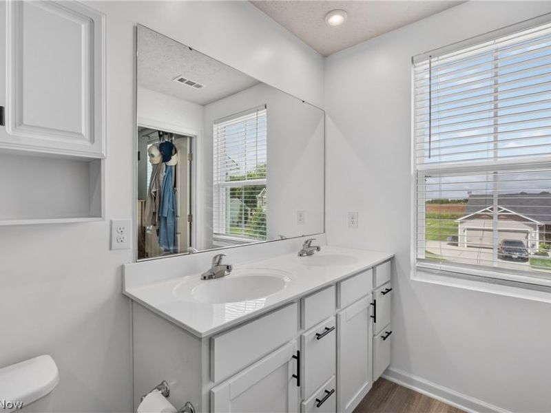 2614 Bishop Oval , Barberton, OH 44203 Photo 12