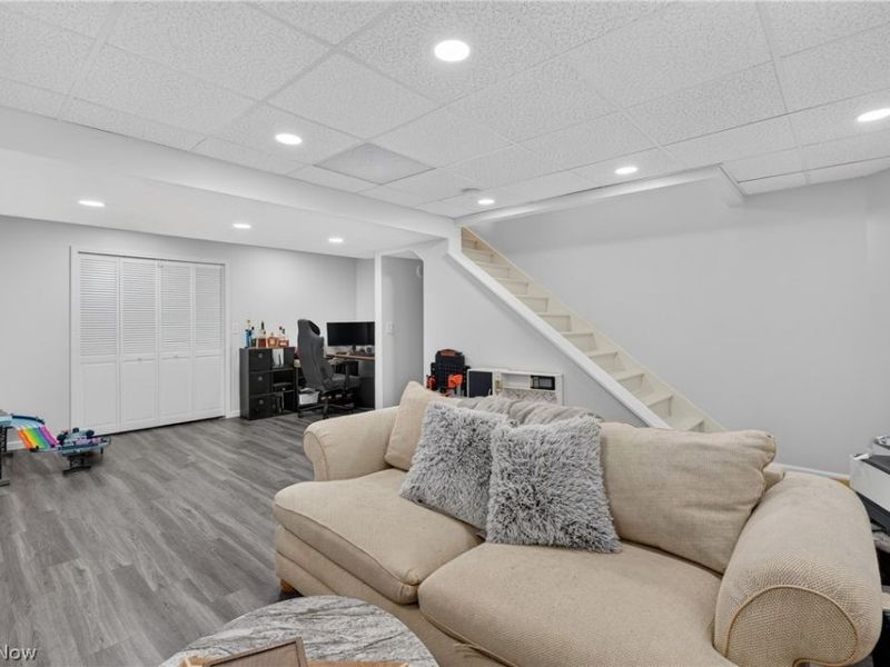 2614 Bishop Oval , Barberton, OH 44203 Photo 21