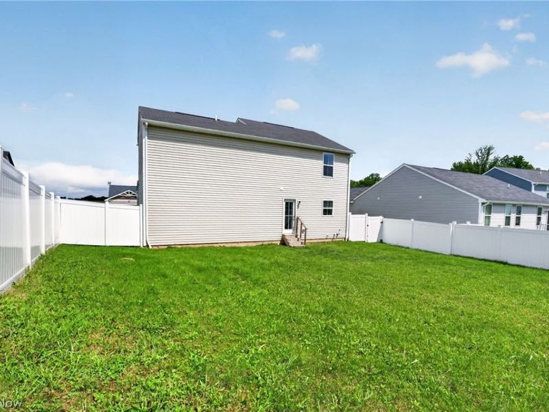 2614 Bishop Oval , Barberton, OH 44203 Photo 23