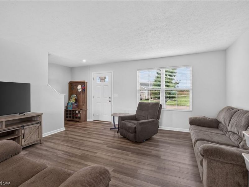 2614 Bishop Oval , Barberton, OH 44203 Photo 4