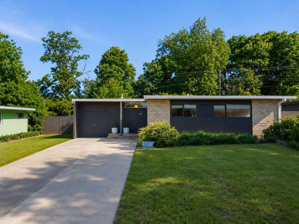 4981 E 26th Street , Tulsa, OK 74114