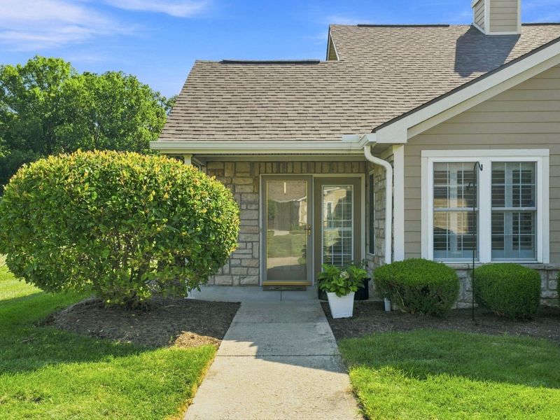1266 Allington Lane, Columbus, OH 43240 Photo 5
