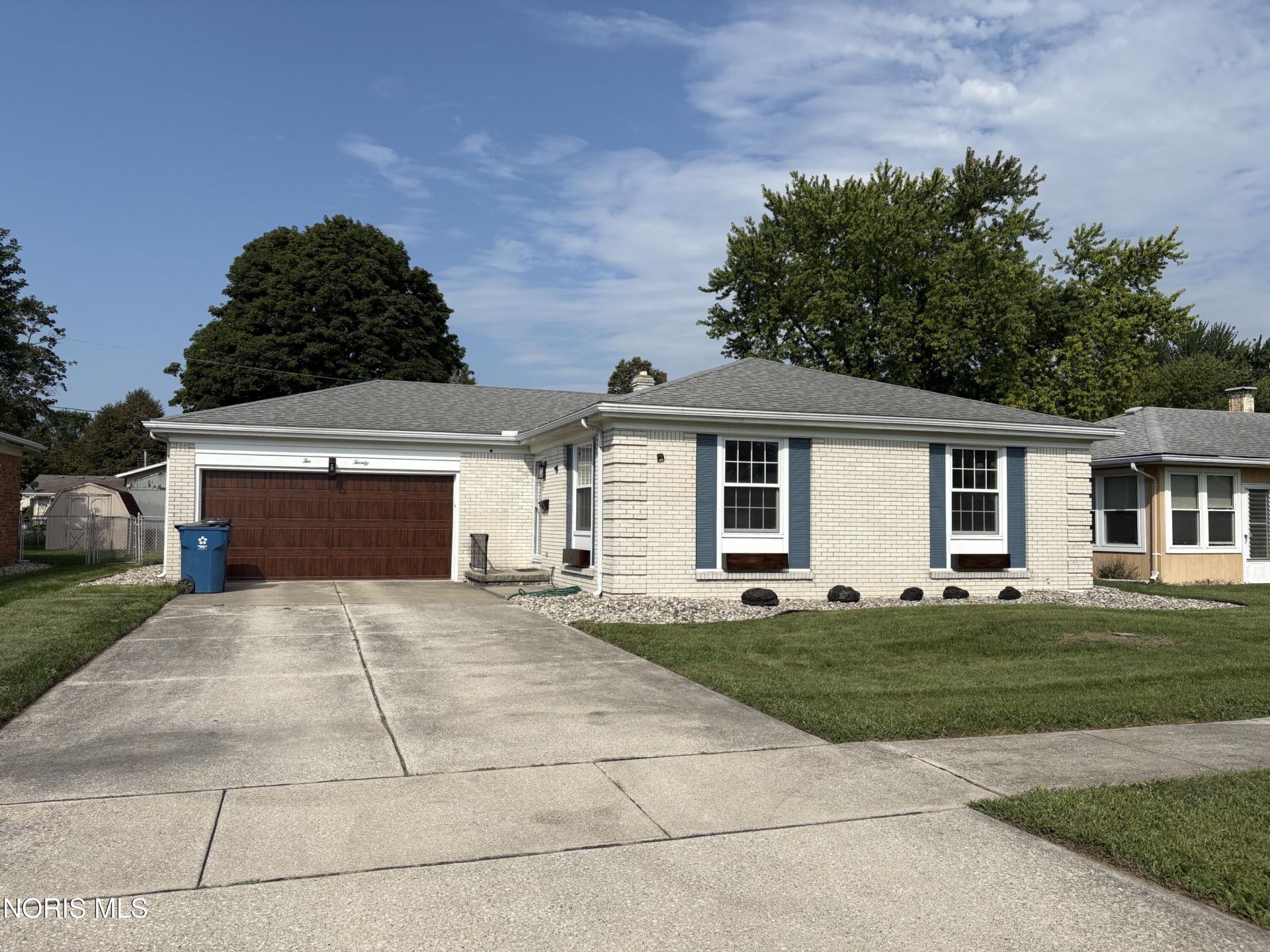 220 Sequoia Drive, Oregon, OH 43616 Main Photo