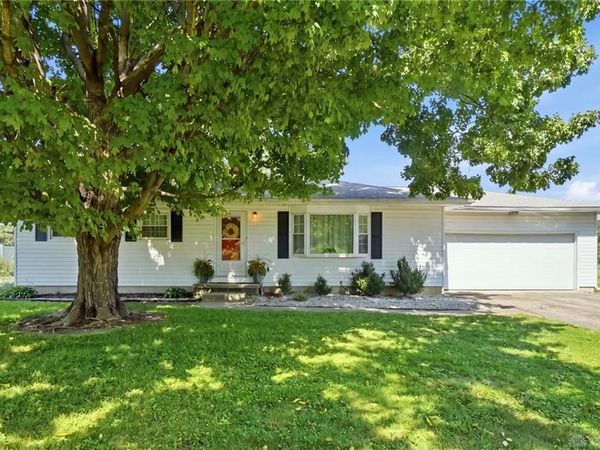 1683 Hillcrest Avenue, Wilmington, OH 45177