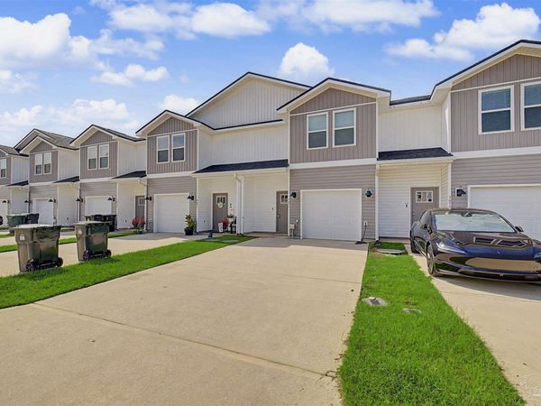9055 Golden Eye Dr, Pensacola, FL 32506