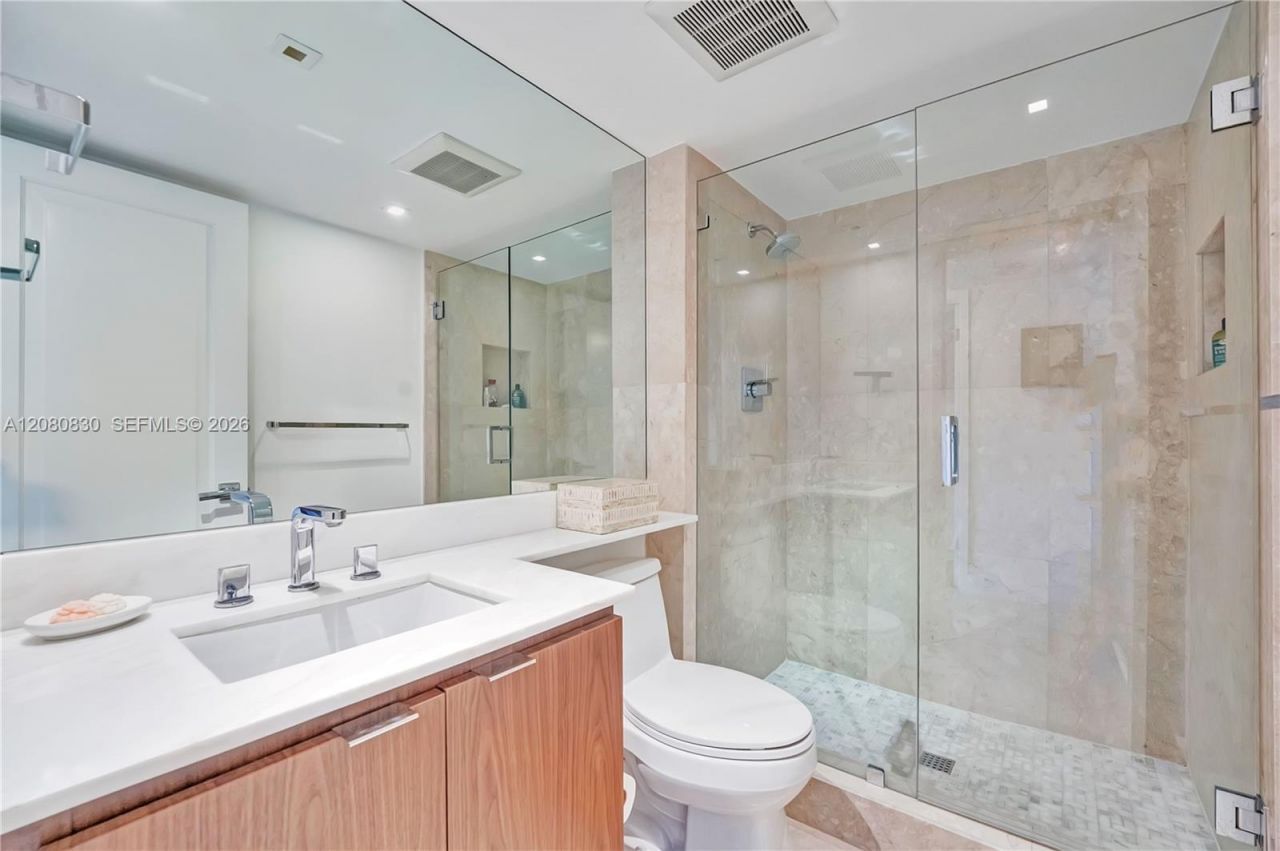 2025 Brickell Ave , Unit 706, Miami, FL 33129 Photo