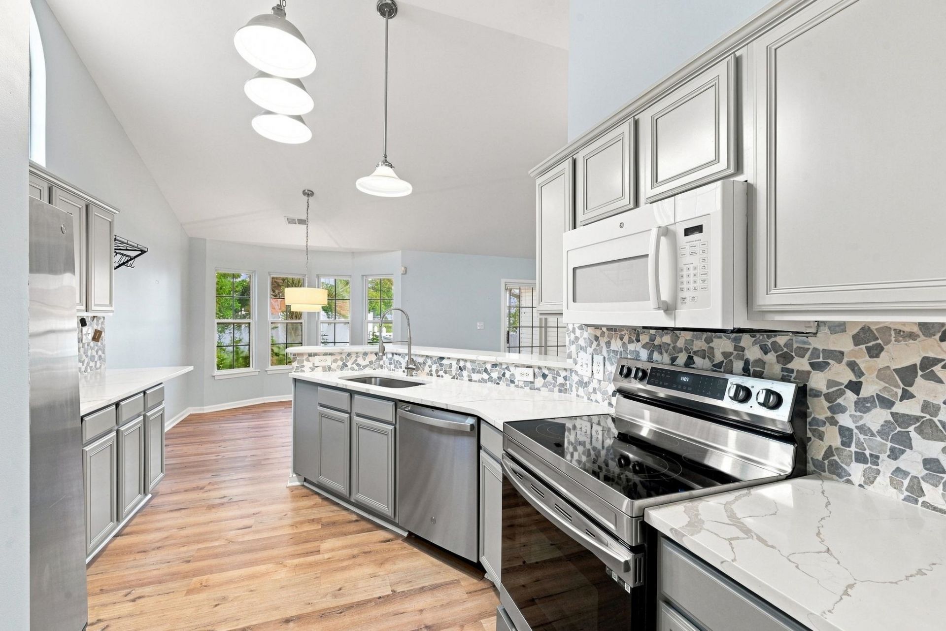 201 Coldwater Circle Photo 12
