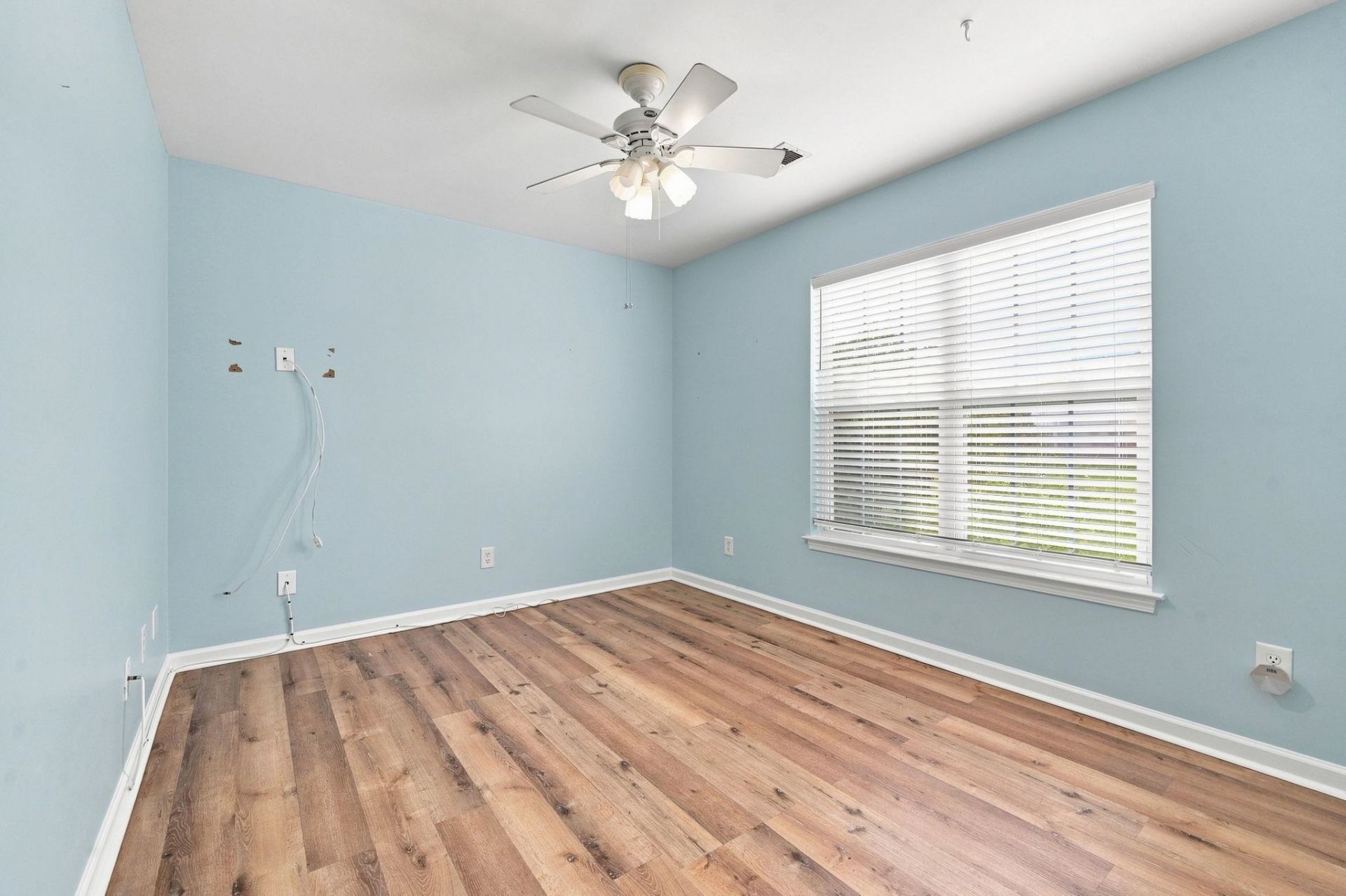 201 Coldwater Circle Photo 23