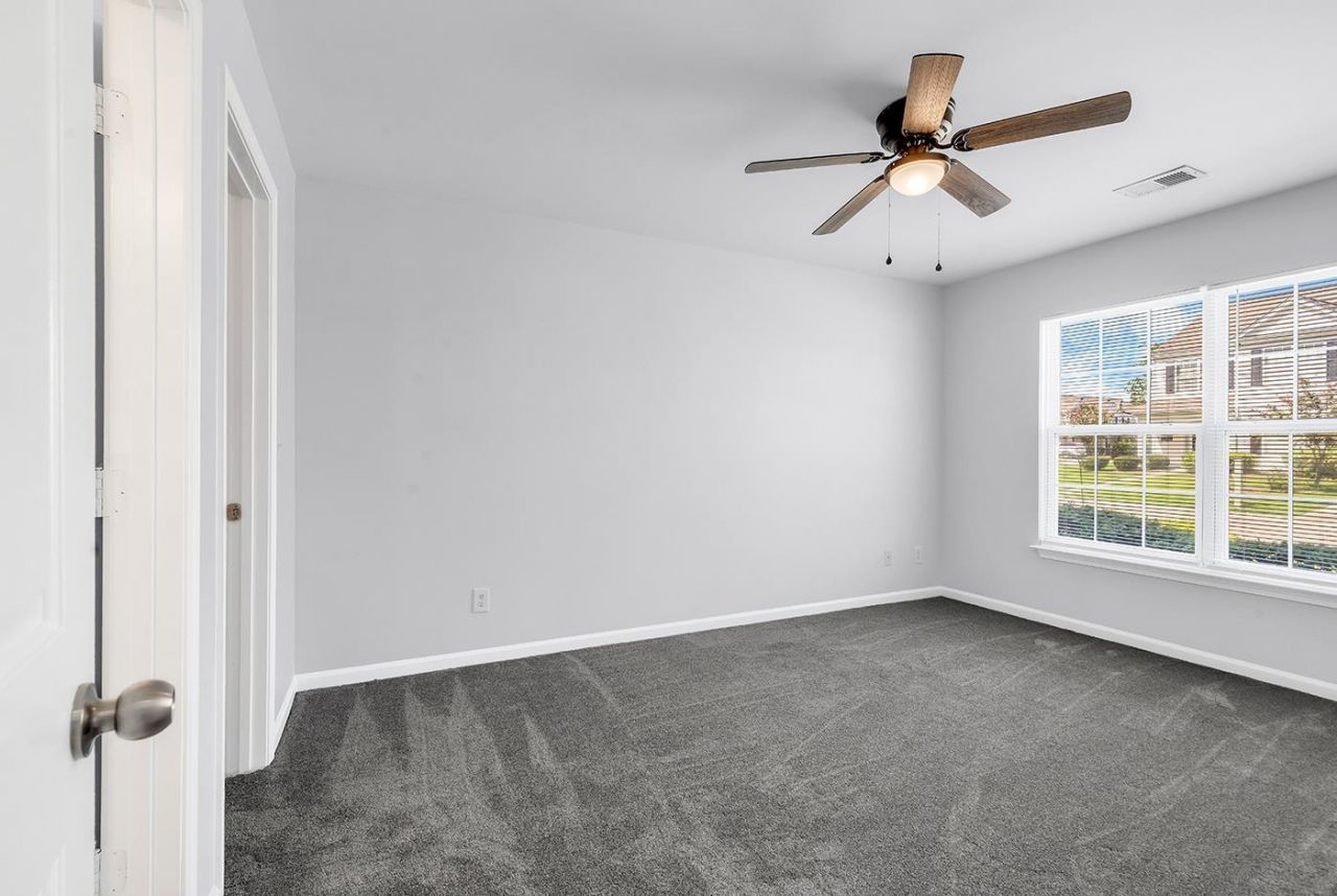 1068 Harvester Circle  Photo 16