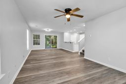 1068 Harvester Circle  photo 4
