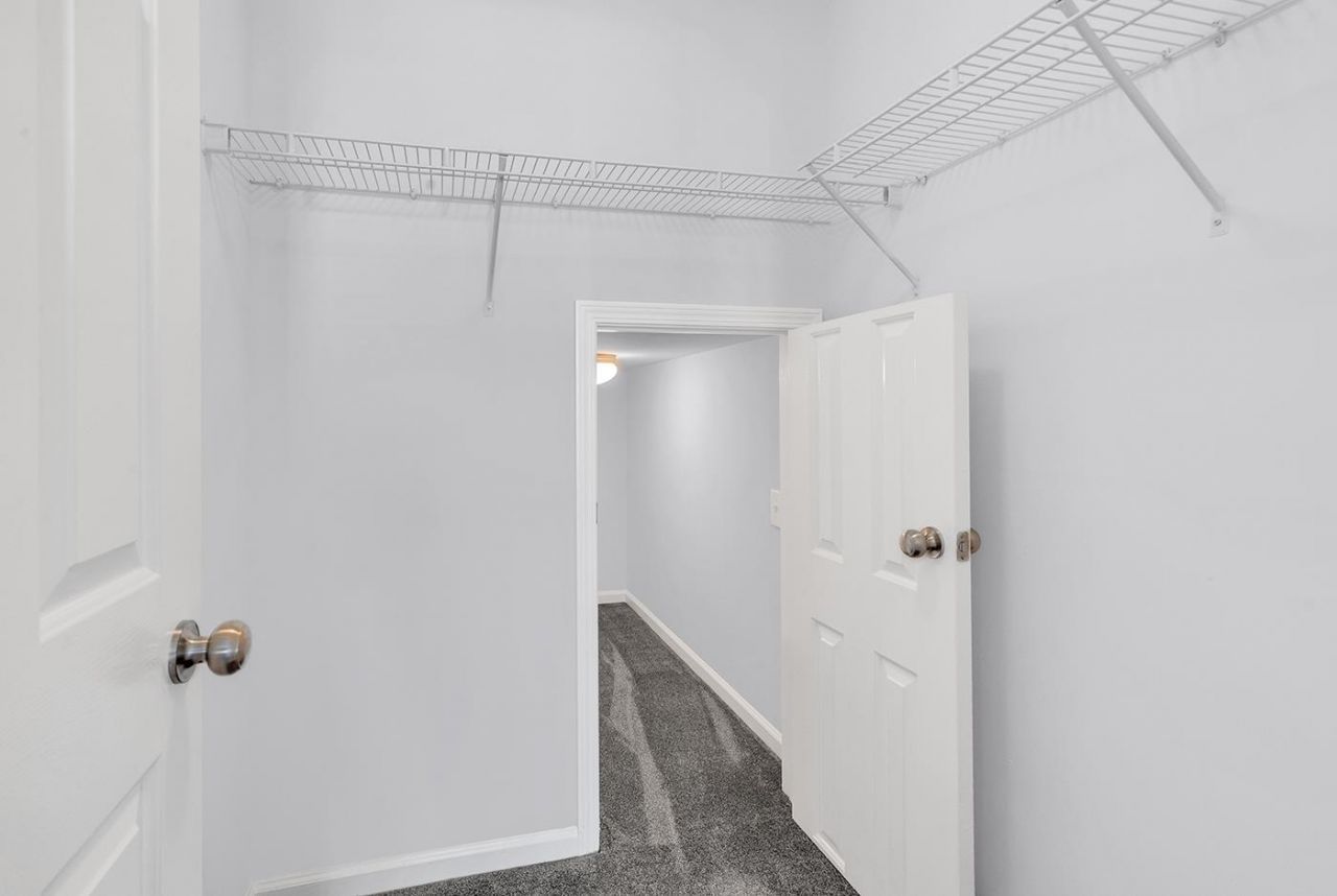 1068 Harvester Circle  Photo 20