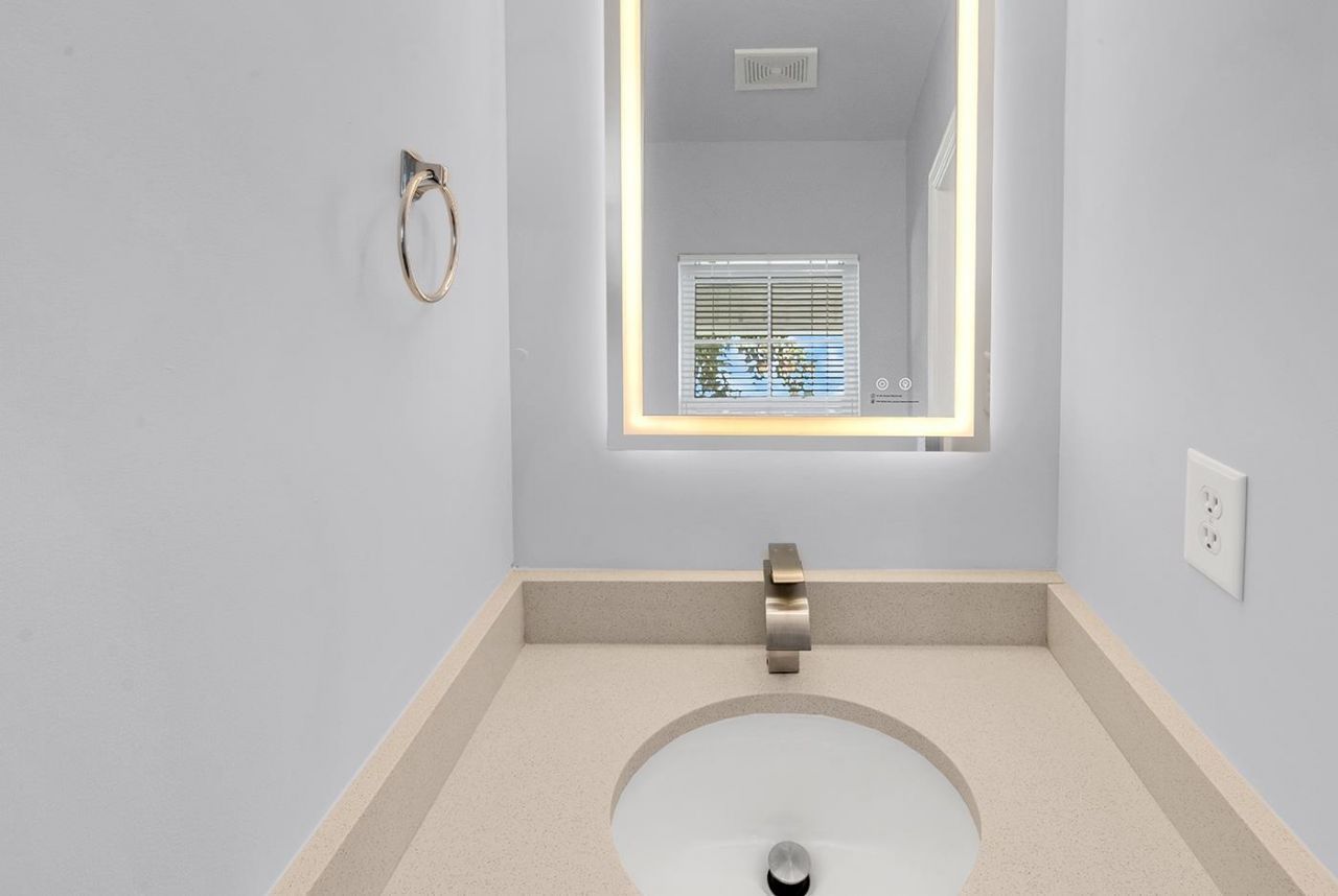 1068 Harvester Circle  Photo 23
