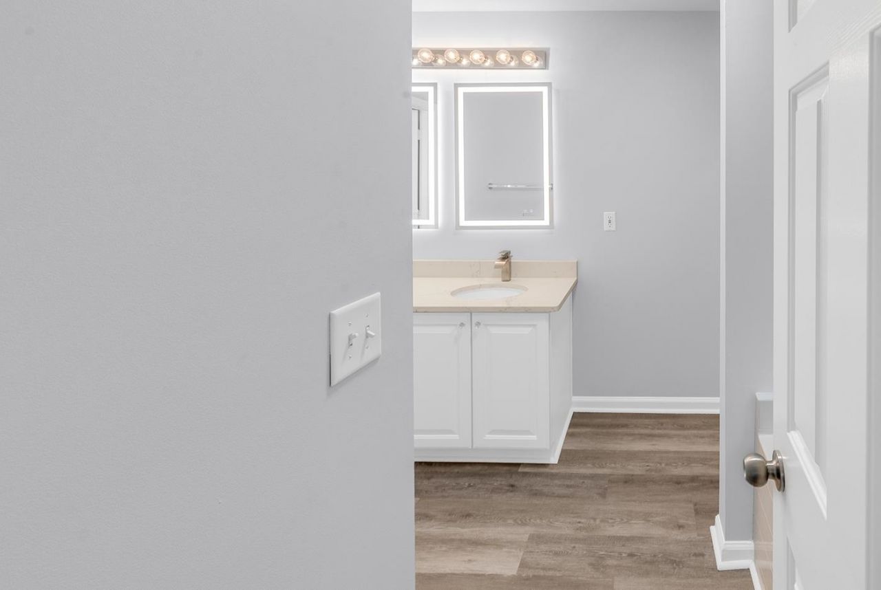 1068 Harvester Circle  Photo 33