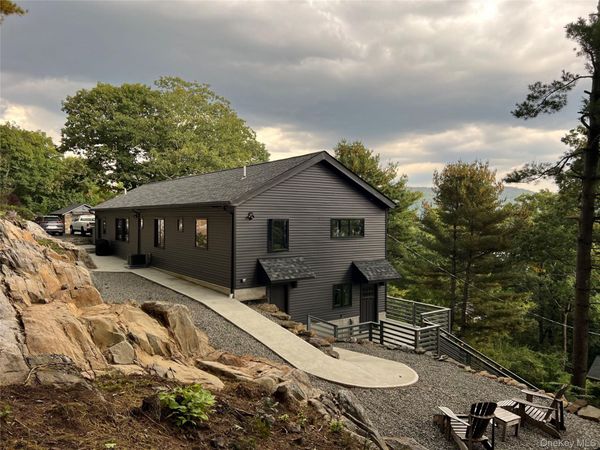 87 Blueberry Hill, Greenwood Lake, NY 10925