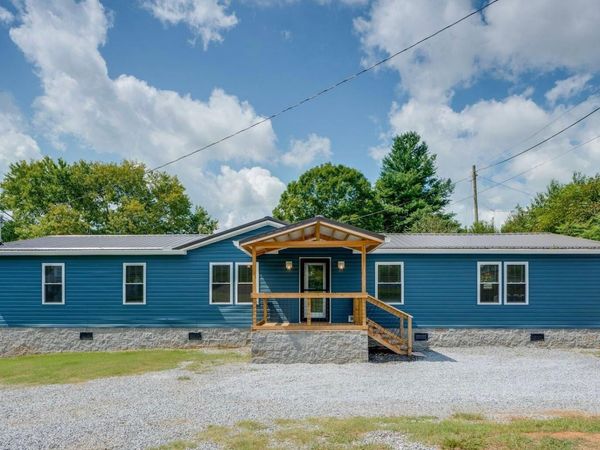 1609 Mccracken Lane, Mount Carmel, TN 37645