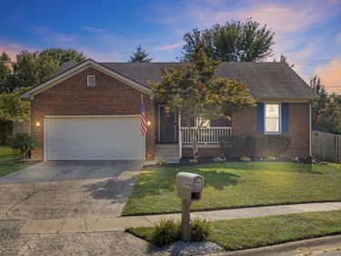 2494 Harrods Pointe Trace, Lexington, KY 40514