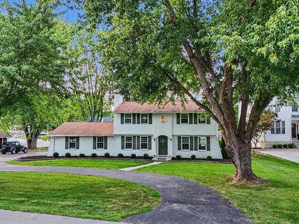 1990 Palouse Drive, London, OH 43140