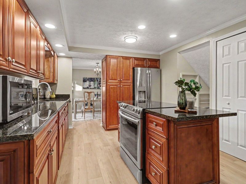 1990 Palouse Drive, London, OH 43140 Photo 10