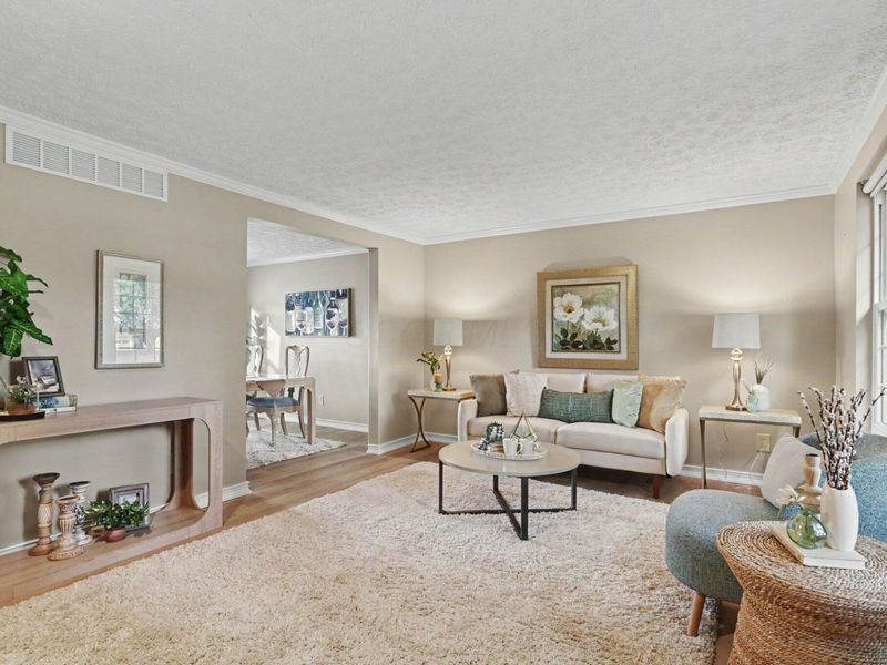 1990 Palouse Drive, London, OH 43140 Photo 3