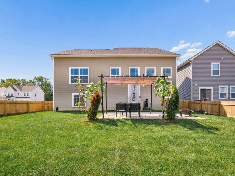 1568 Crosley Lane, Columbus, OH 43228 Photo 6