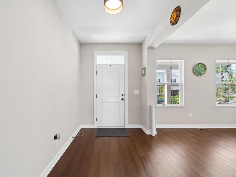 1568 Crosley Lane, Columbus, OH 43228 Photo 7