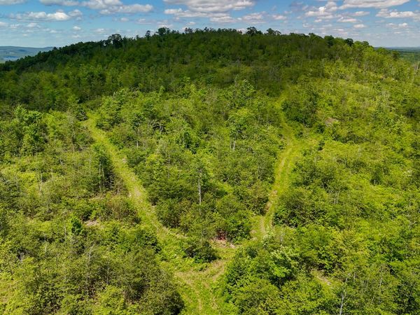 775 Old County Road , Washington, ME 04574