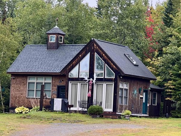 59 Kingfield Road, Pittsburg, NH 03592