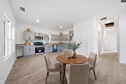 401 Drayton Road  photo 4