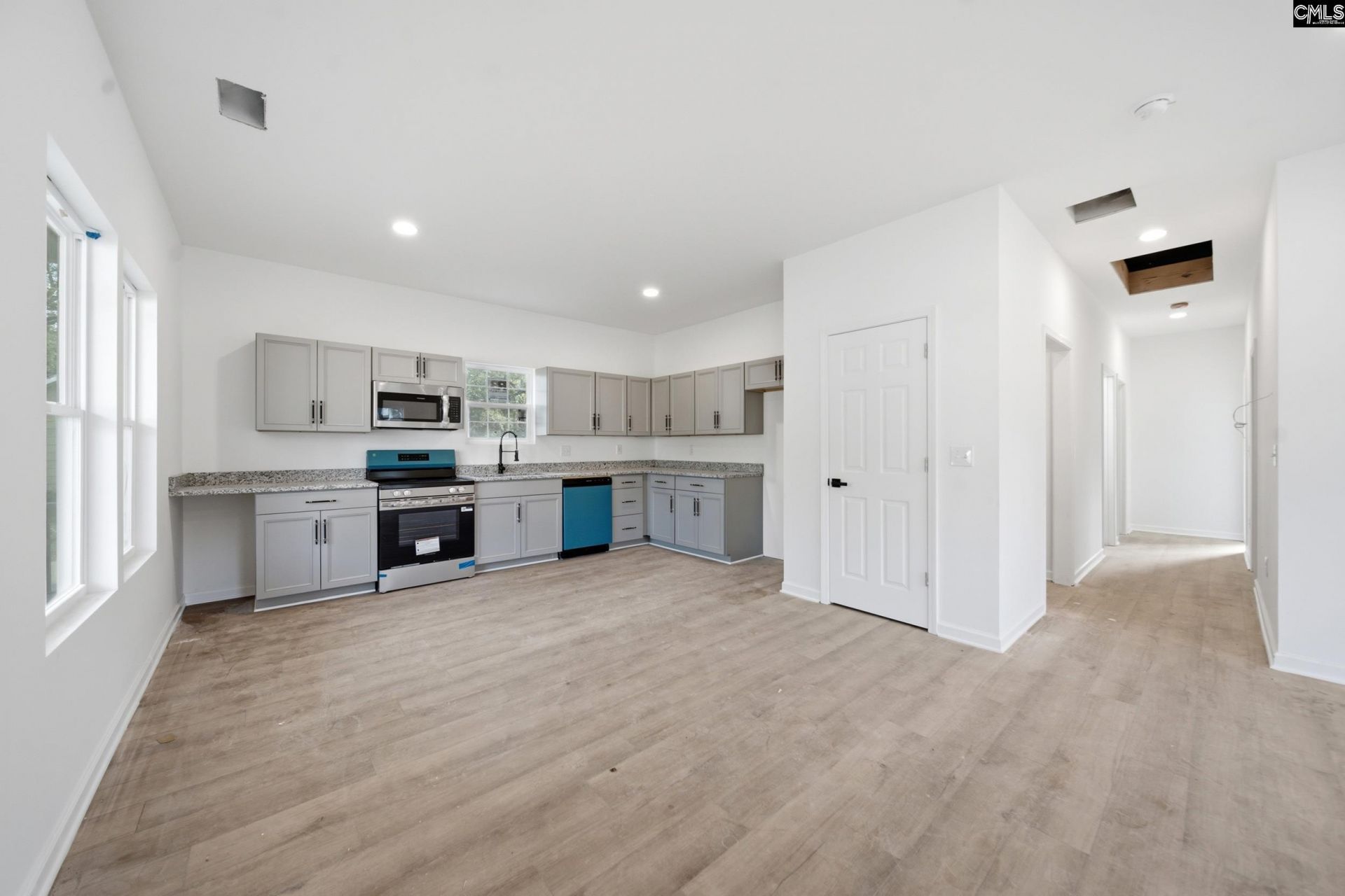 401 Drayton Road  Photo 5