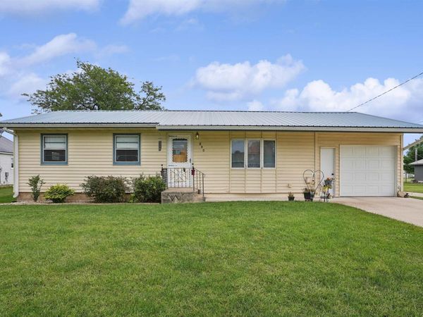 840 East Street, Lamont, IA 50650