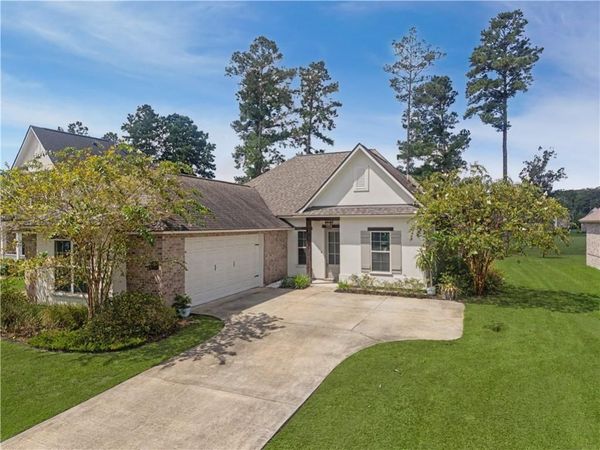23339 NOBLE OAK Drive , Springfield, LA 70462