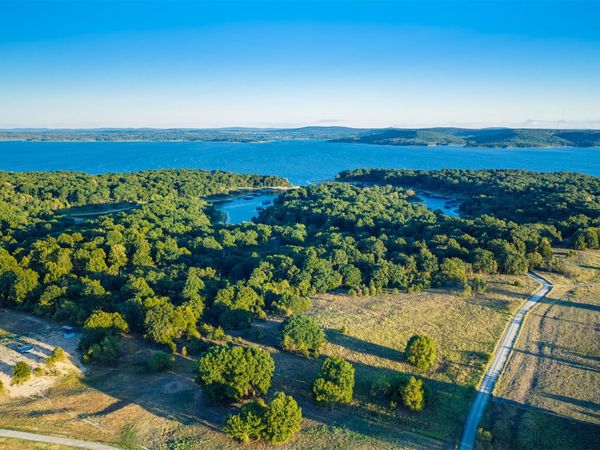 33 N 4256 Road , Checotah, OK 74426