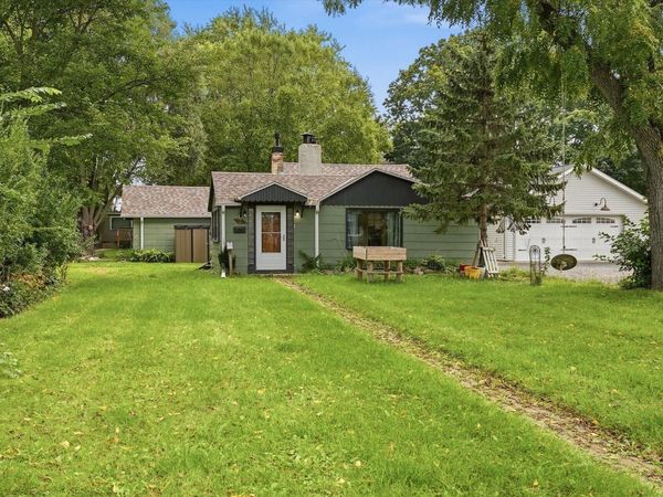221 N Broad St, Elkhorn, WI 53121