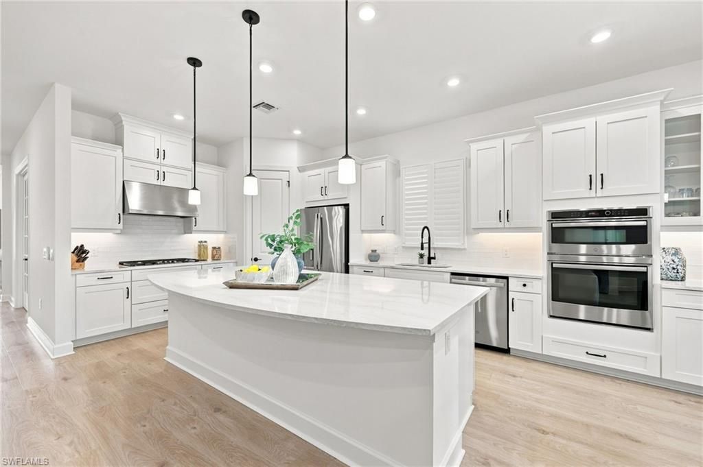 15633 Triesta Ln, Naples, FL 34114 Photo