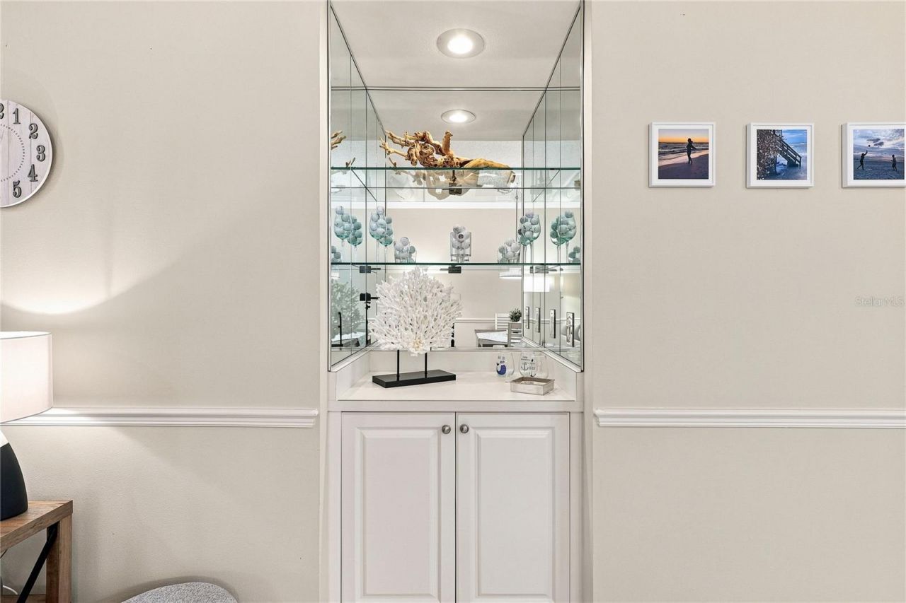 9570 High Gate Drive, Unit 1715, Sarasota, FL 34238 Photo