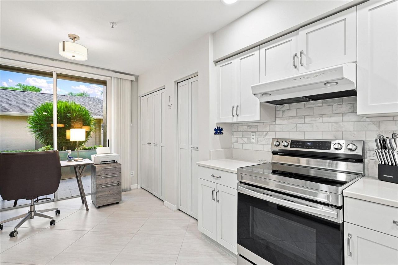 9570 High Gate Drive, Unit 1715, Sarasota, FL 34238 Photo