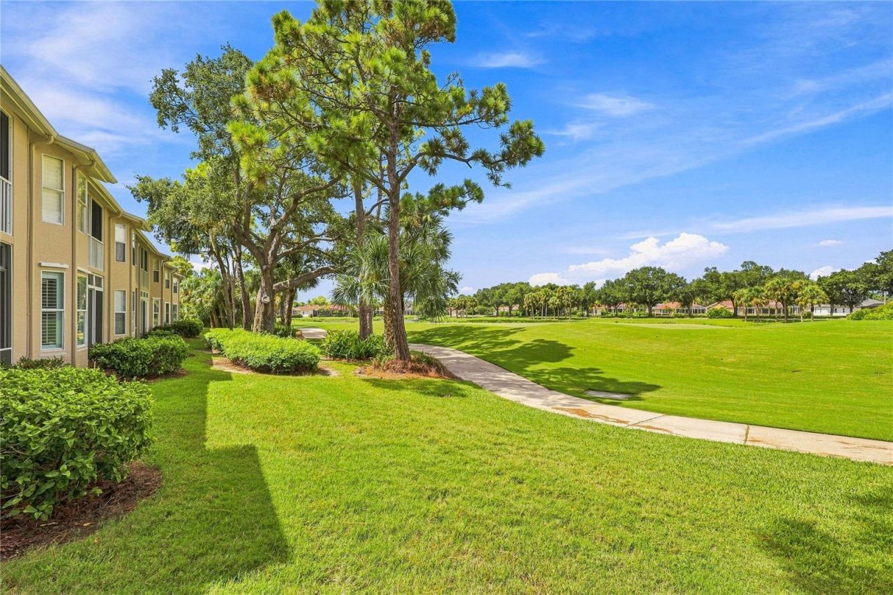 9570 High Gate Drive, Unit 1715, Sarasota, FL 34238 Photo