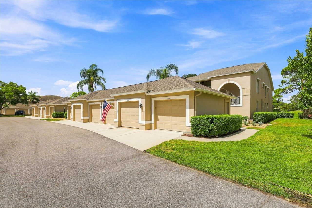 9570 High Gate Drive, Unit 1715, Sarasota, FL 34238 Photo